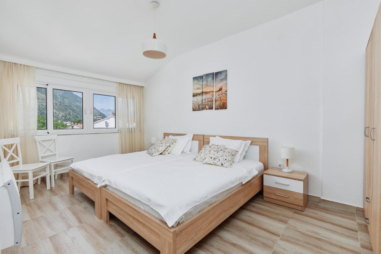 Apartment Plagenti With Sea View Kotor Exterior photo